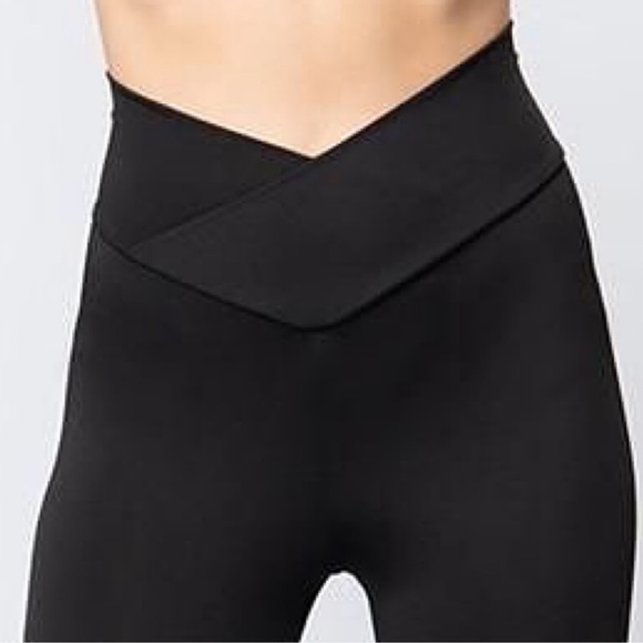 BLACK HIGH “V” WAIST ACTIVEWEAR YOGA WORKOUT LEGGINGS - Picture 3 of 3